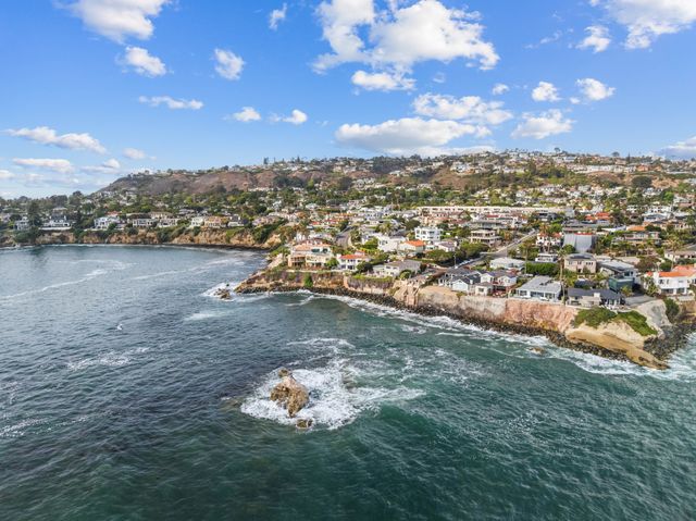 The rocky point at Bird Rock