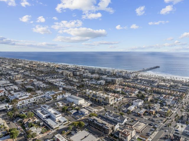 The Oceanside pier from the air (2)
