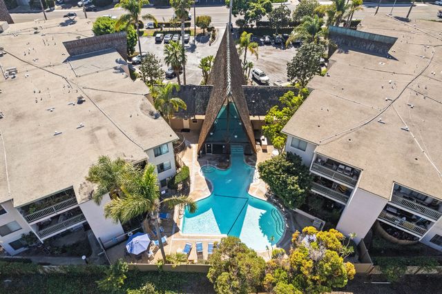 Point Loma Villas from the air (2)