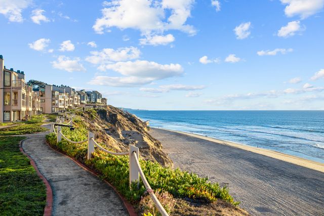Bluff-top terraces and the Pacific